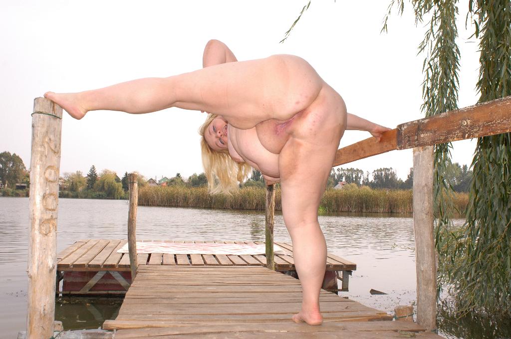 Blonde BBW Amanda performing in Phat Farm 3 Scene 2 high definition showcase